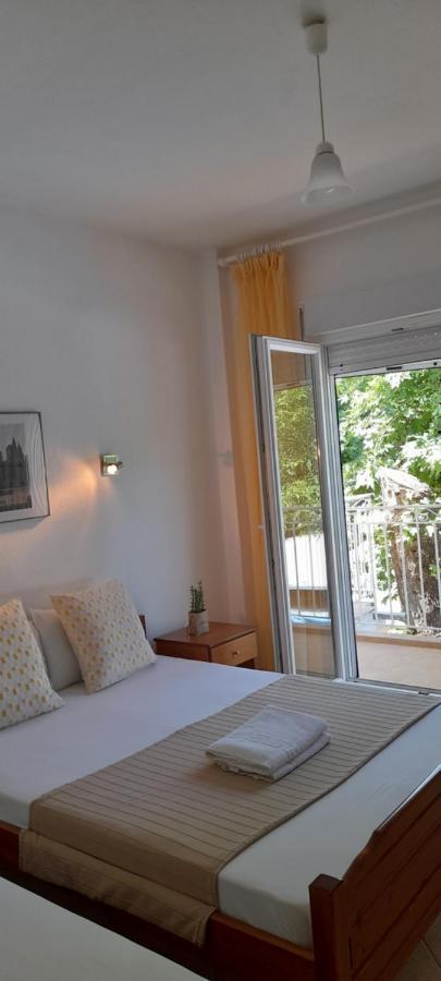 Akrogiali Apartments Paralía Skotínis Екстериор снимка