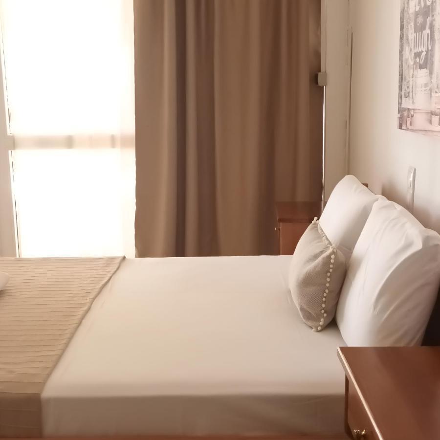 Akrogiali Apartments Paralía Skotínis Екстериор снимка