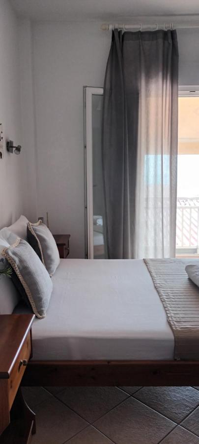 Akrogiali Apartments Paralía Skotínis Екстериор снимка