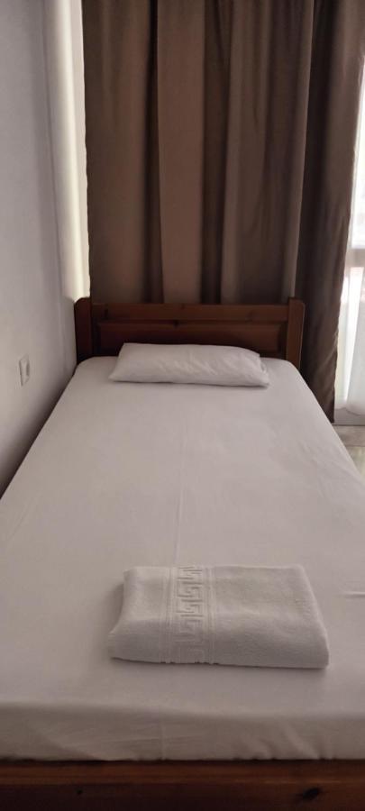 Akrogiali Apartments Paralía Skotínis Екстериор снимка