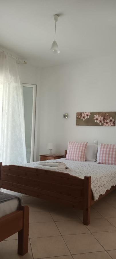 Akrogiali Apartments Paralía Skotínis Екстериор снимка